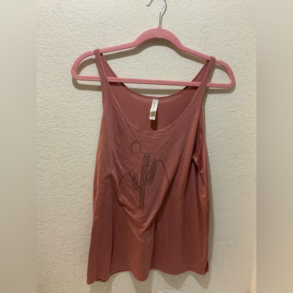 NWOT Bella + Canvas Flowy Tanky Top size M